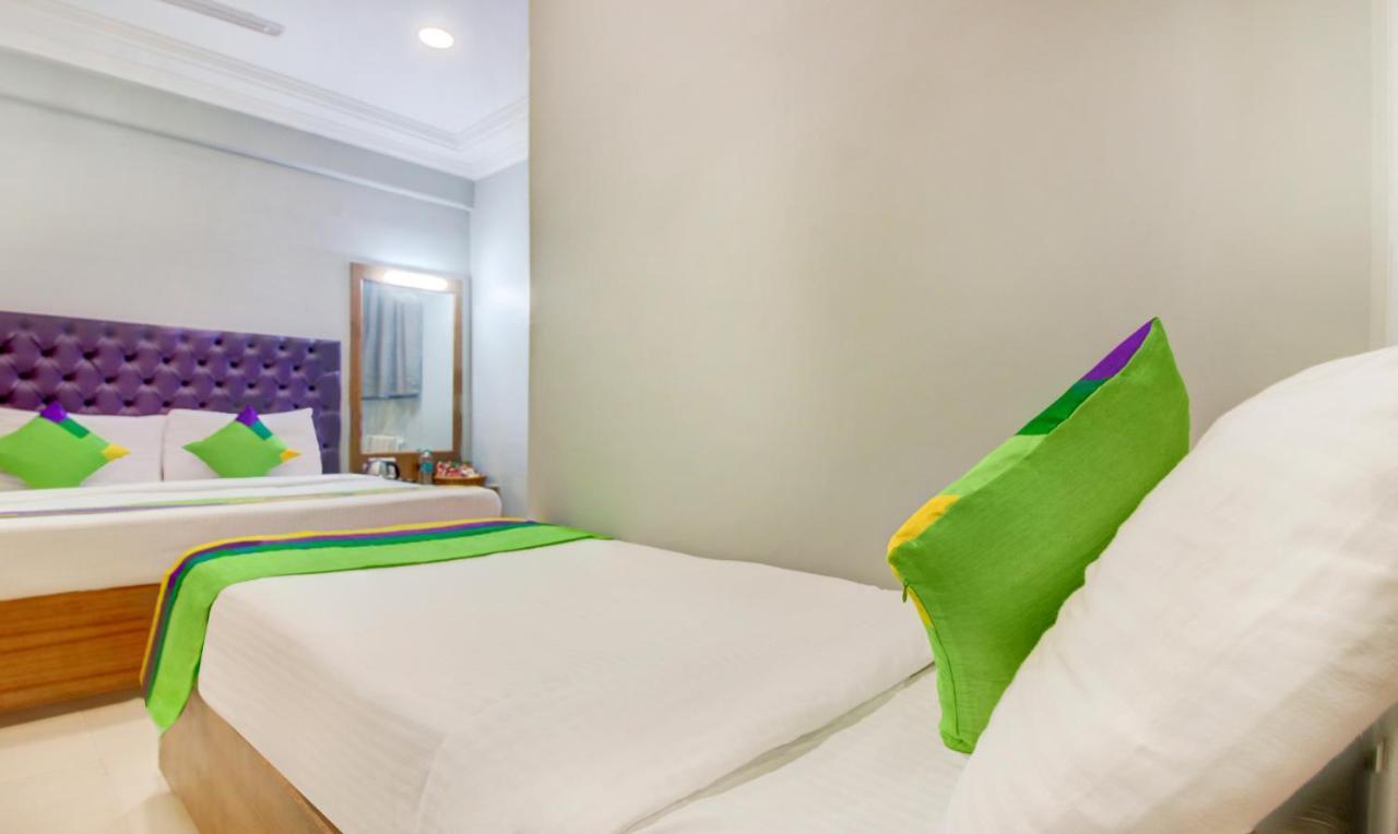 Hotel Treebo Cruz Royale Santacruz West Bombay Exterior foto